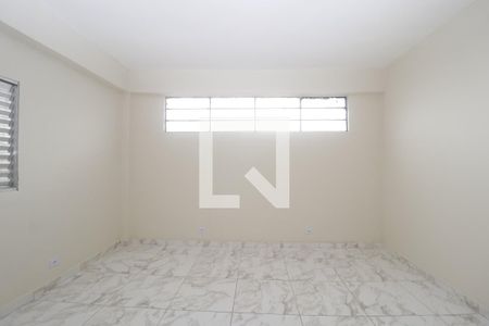 Quarto 1 de casa para alugar com 3 quartos, 200m² em Parque Peruche, São Paulo