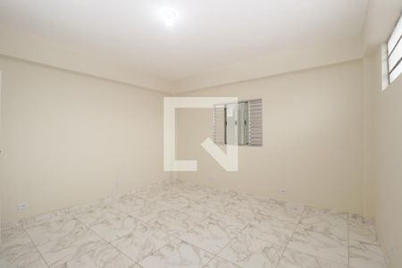 Quarto 1 de casa para alugar com 3 quartos, 200m² em Parque Peruche, São Paulo