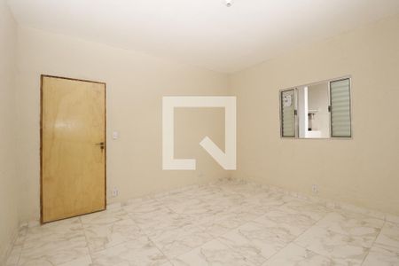 Sala de casa para alugar com 3 quartos, 200m² em Parque Peruche, São Paulo