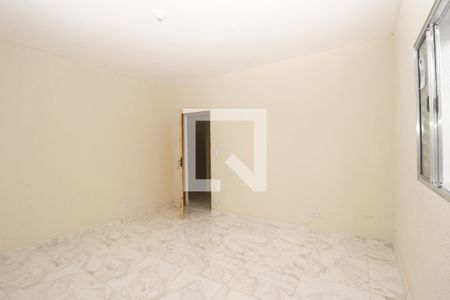 Sala de casa para alugar com 3 quartos, 200m² em Parque Peruche, São Paulo