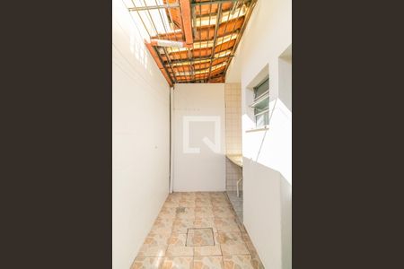 Casa para alugar com 59m², 2 quartos e 1 vaga Casa para alugar com 59m², 2 quartos e 1 vagaÁrea de Serviço