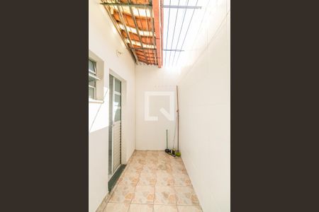 Casa para alugar com 59m², 2 quartos e 1 vaga Casa para alugar com 59m², 2 quartos e 1 vagaÁrea de Serviço