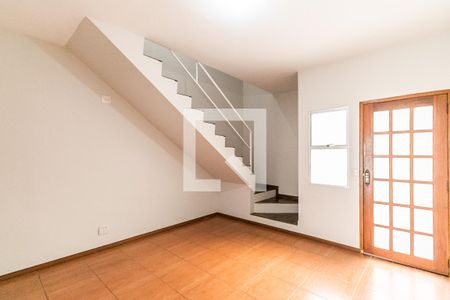 Sala de casa para alugar com 2 quartos, 59m² em Jardim Leblon, Belo Horizonte