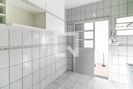 Casa para alugar com 59m², 2 quartos e 1 vaga Casa para alugar com 59m², 2 quartos e 1 vagaCozinha