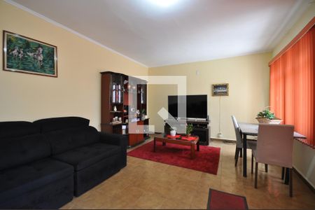 Sala de casa à venda com 3 quartos, 223m² em Vila Paiva, São Paulo