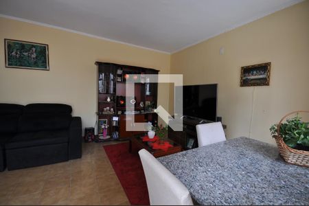 Sala de casa à venda com 3 quartos, 223m² em Vila Paiva, São Paulo