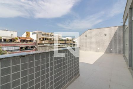 Apartamento à venda com 173m², 3 quartos e 2 vagas Apartamento à venda com 173m², 3 quartos e 2 vagasVaranda