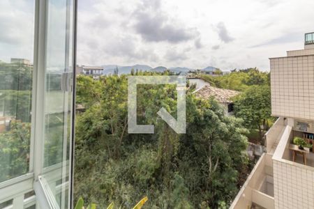 Apartamento à venda com 173m², 3 quartos e 2 vagas Apartamento à venda com 173m², 3 quartos e 2 vagasSuíte - Varanda