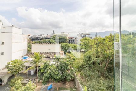 Apartamento à venda com 173m², 3 quartos e 2 vagas Apartamento à venda com 173m², 3 quartos e 2 vagasSuíte - Varanda