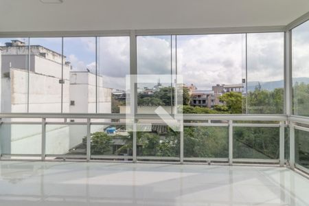 Apartamento à venda com 173m², 3 quartos e 2 vagas Apartamento à venda com 173m², 3 quartos e 2 vagasSuíte - Varanda