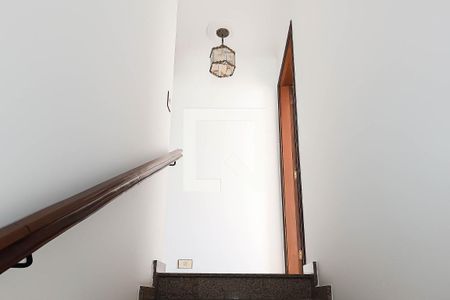 Escada de casa à venda com 2 quartos, 82m² em Vila Gustavo, São Paulo