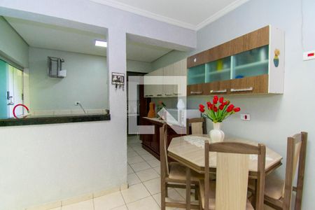 Casa à venda com 228m², 3 quartos e 1 vagaCopa