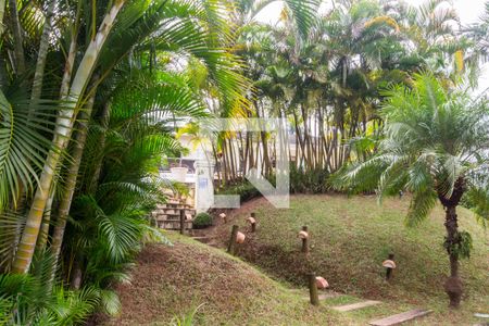 Casa de condomínio à venda com 750m², 5 quartos e 8 vagasVista da Rua