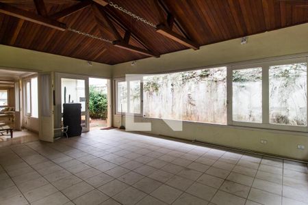 Casa de condomínio à venda com 750m², 5 quartos e 8 vagasSalão de Festas