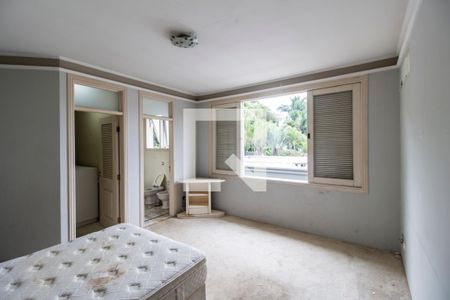 Casa de condomínio à venda com 750m², 5 quartos e 8 vagasSuíte 4