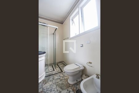 Casa de condomínio à venda com 750m², 5 quartos e 8 vagasBanheiro da Suíte 4