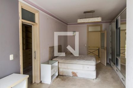 Casa de condomínio à venda com 750m², 5 quartos e 8 vagasSuíte 3