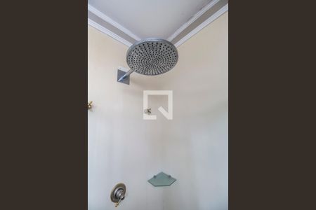 Casa de condomínio à venda com 750m², 5 quartos e 8 vagasDetalhe do Banheiro da Suite