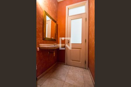 Casa de condomínio à venda com 750m², 5 quartos e 8 vagasLavabo