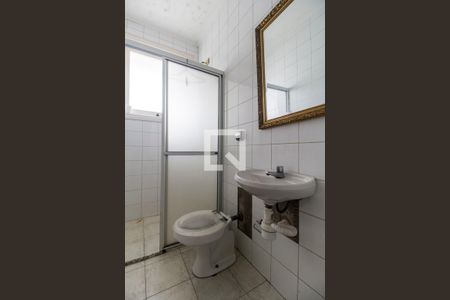 Casa de condomínio à venda com 750m², 5 quartos e 8 vagasBanheiro