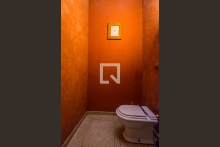 Casa de condomínio à venda com 750m², 5 quartos e 8 vagasLavabo