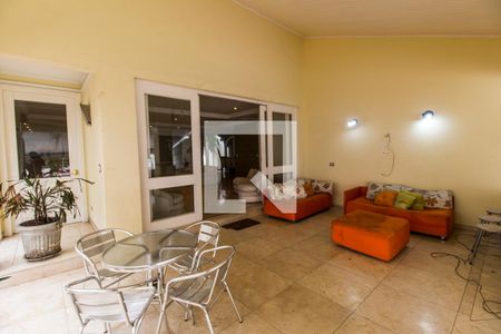 Casa de condomínio à venda com 750m², 5 quartos e 8 vagasVaranda