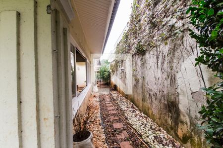 Casa de condomínio à venda com 750m², 5 quartos e 8 vagasCorredor