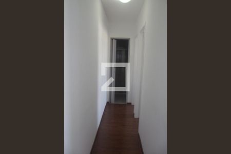 Corredor de apartamento para alugar com 2 quartos, 45m² em Todos Os Santos, Rio de Janeiro