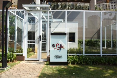 Apartamento à venda com 65m², 2 quartos e 1 vagaFachada e portaria