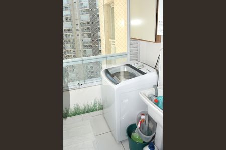 Apartamento à venda com 65m², 2 quartos e 1 vagaÁrea de Serviço