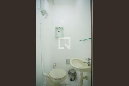 Casa à venda com 110m², 2 quartos e sem vaga Casa à venda com 110m², 2 quartos e sem vagaBanheiro de Serviço