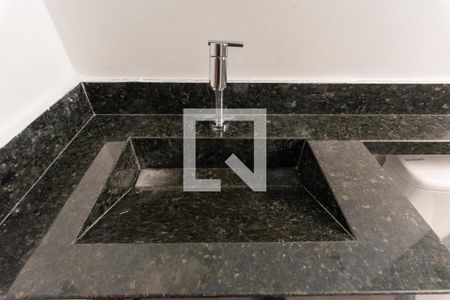 Apartamento à venda com 80m², 2 quartos e sem vagaBanheiro - Torneira