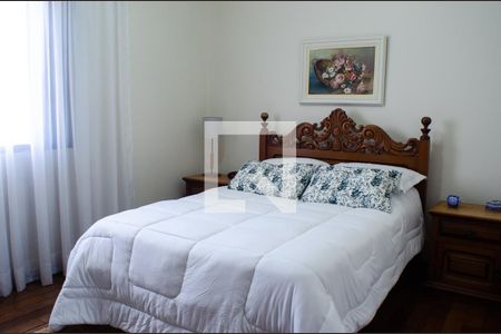 Casa à venda com 240m², 4 quartos e 5 vagasQuarto 4