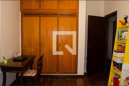 Casa à venda com 240m², 4 quartos e 5 vagasQuarto 1