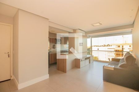 Sala de apartamento à venda com 3 quartos, 82m² em Santa Maria Goretti, Porto Alegre