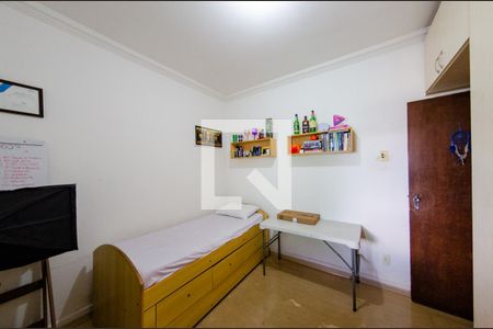 Casa à venda com 180m², 5 quartos e 4 vagas Casa à venda com 180m², 5 quartos e 4 vagasQuarto 4