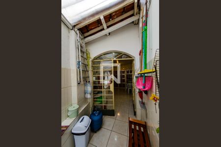 Casa à venda com 180m², 5 quartos e 4 vagas Casa à venda com 180m², 5 quartos e 4 vagasÁrea de serviço