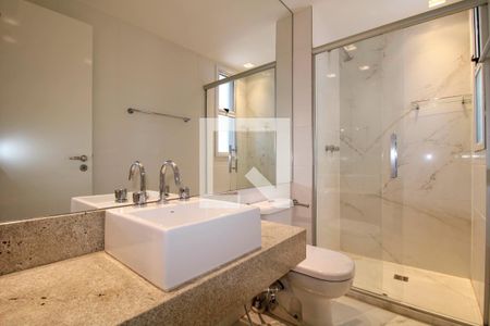 Banheiro da Suíte 2 de apartamento à venda com 3 quartos, 200m² em Vila Castela, Nova Lima