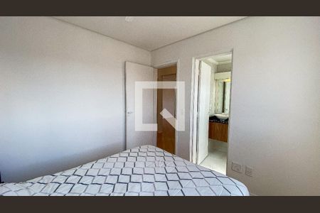 Apartamento à venda com 75m², 3 quartos e 2 vagas Apartamento à venda com 75m², 3 quartos e 2 vagasSuite