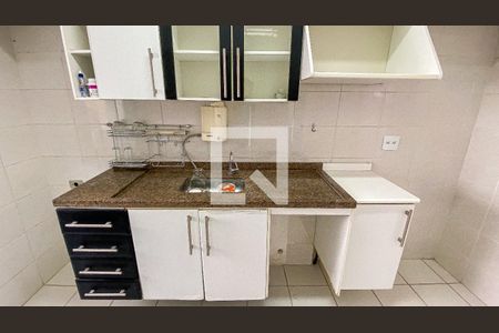 Apartamento à venda com 75m², 3 quartos e 2 vagas Apartamento à venda com 75m², 3 quartos e 2 vagasCozinha