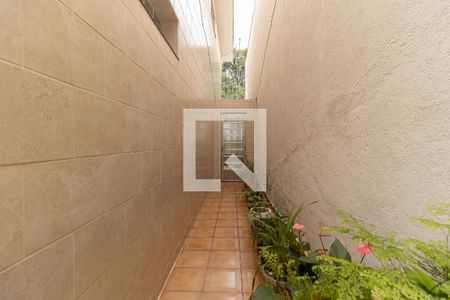 Casa à venda com 120m², 2 quartos e 1 vagaCorredor Lateral