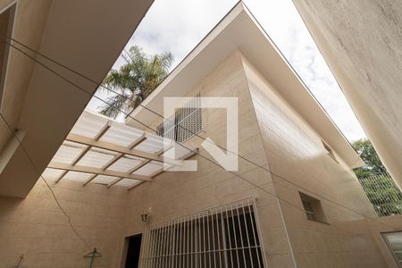 Casa à venda com 120m², 2 quartos e 1 vagaQuintal