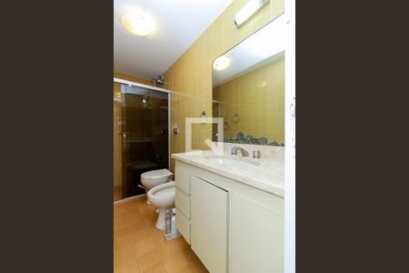 Apartamento à venda com 180m², 3 quartos e 1 vagaBanheiro 2