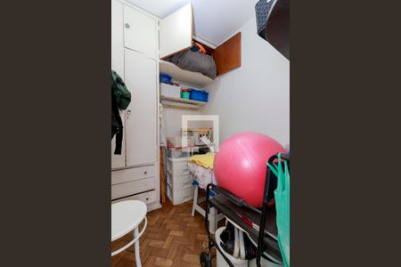 Apartamento à venda com 180m², 3 quartos e 1 vagaÁrea de Serviço - Quarto