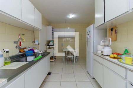 Apartamento à venda com 180m², 3 quartos e 1 vagaCozinha
