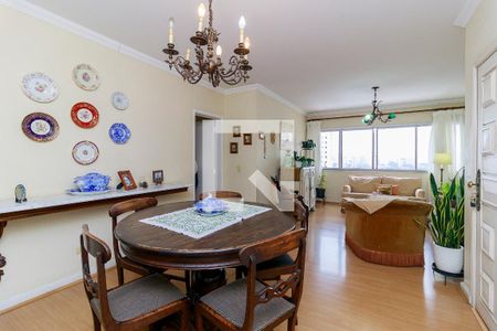 Sala de apartamento à venda com 3 quartos, 180m² em Campo Belo, São Paulo