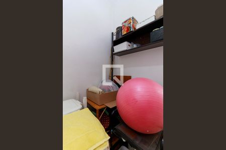 Apartamento à venda com 180m², 3 quartos e 1 vagaÁrea de Serviço - Quarto