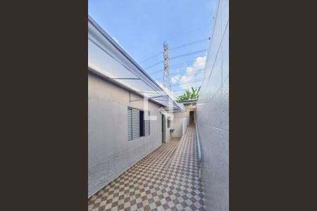 Casa de condomínio para alugar com 30m², 1 quarto e sem vaga Casa de condomínio para alugar com 30m², 1 quarto e sem vagaCorredor