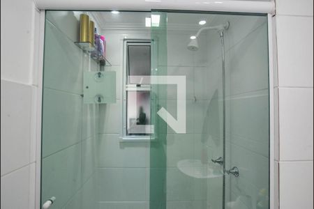 Apartamento à venda com 64m², 3 quartos e 1 vaga Apartamento à venda com 64m², 3 quartos e 1 vagaBanheiro da Suíte