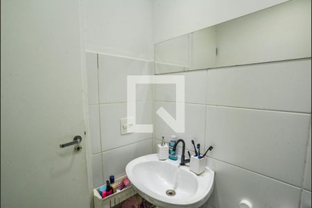 Apartamento à venda com 64m², 3 quartos e 1 vaga Apartamento à venda com 64m², 3 quartos e 1 vagaBanheiro Corredor